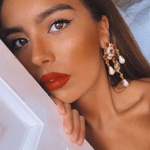 Multicolored long earrings with peals